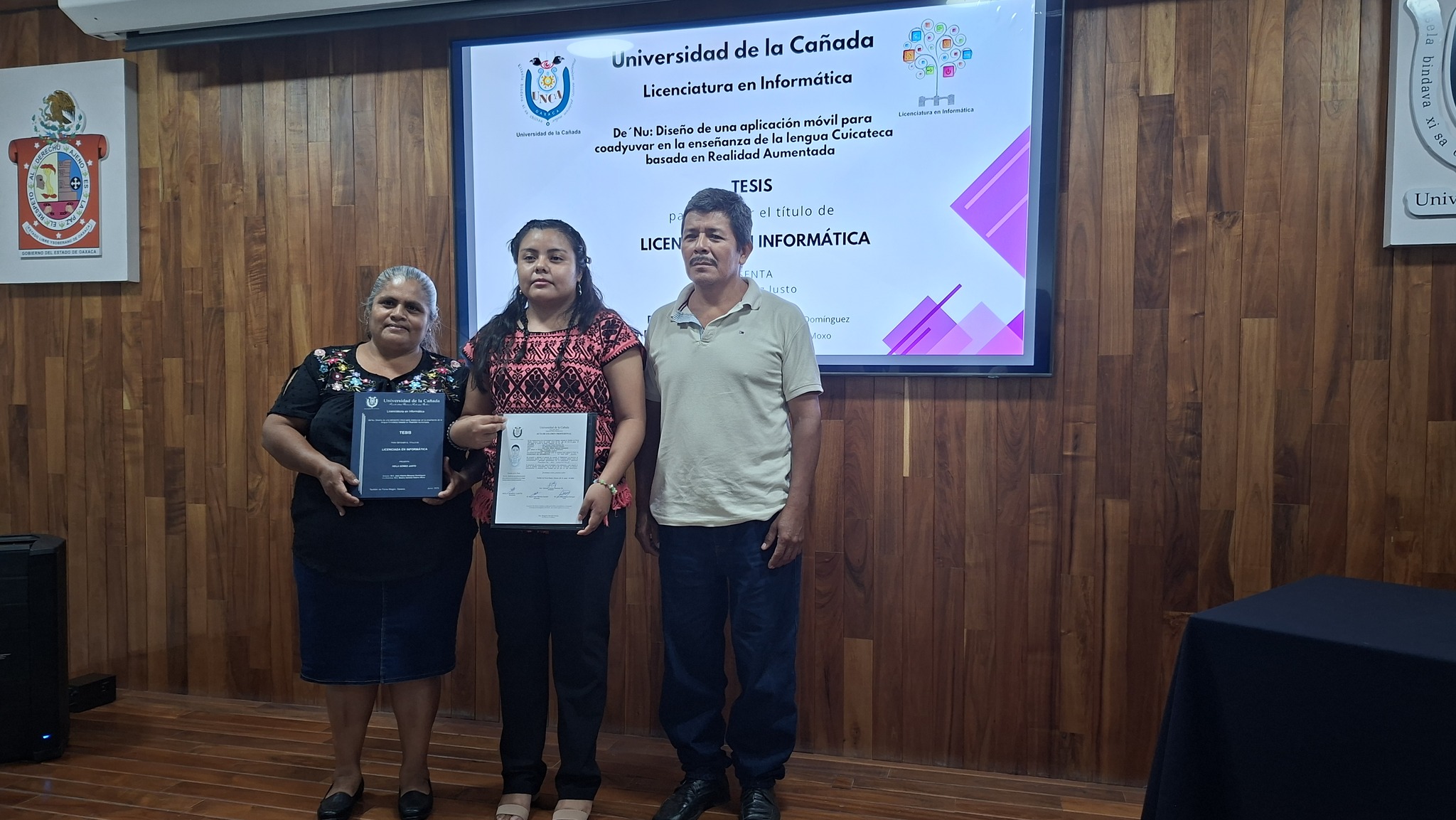 Keila Gómez Justo y familia.